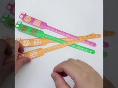 Pulseras de evento de vinilo personalizadas con opciones de impresión de transferencia de calor