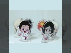 Clavier de Navidad personalizado con anillo de metal y impresión transparente de muñeco de nieve