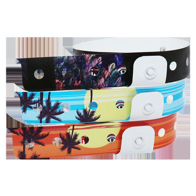 Las pulseras de identificación de vinilo de PVC con logotipo personalizado Impresión de pantalla de seda de color púrpura duradero