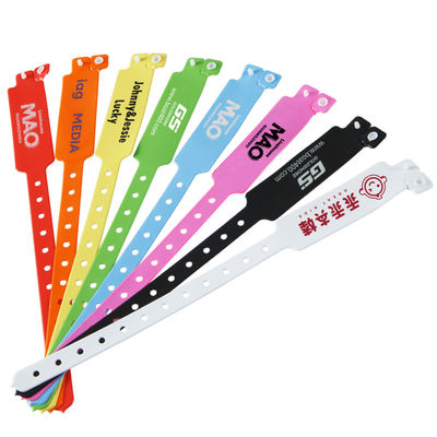 Las pulseras de PVC irregulares