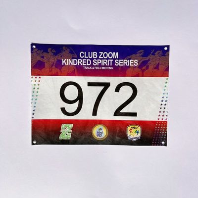 Números de identificación de competición personalizados espesor 0,5 mm color PANTONE Carrera en bicicleta Maratón Número Bibs