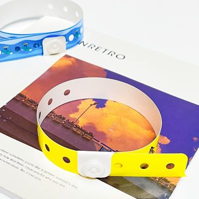 Pulseras de PVC personalizadas Logotipo personalizado Color vinilo PVC Actividad de evento promocional Pulsera Pulsera
