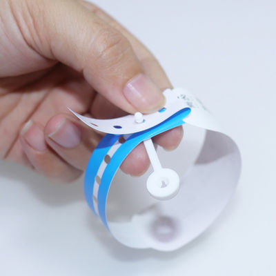 Venta al por mayor de pulseras de hospital desechables para la identificación del paciente Pulseras de identificación de papel impreso con inyección de tinta con sensibilidad térmica