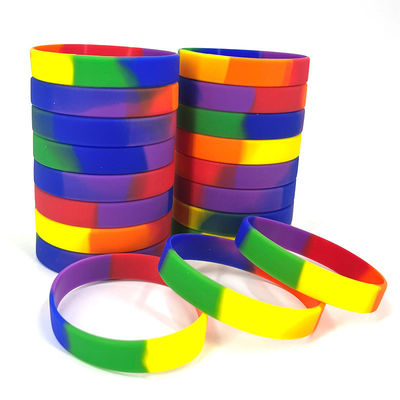 Logotipo personalizado / Carta / Palabra / Patrón Impreso Brazaletes de silicona Promoción Arco iris multicolor Gradiente de muñeca de silicona