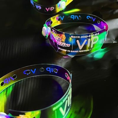 Muñequero a granel impermeable brillante con logotipo personalizado evento de regalo promocional Rainbow Glitter Muñequero de PVC láser transparente