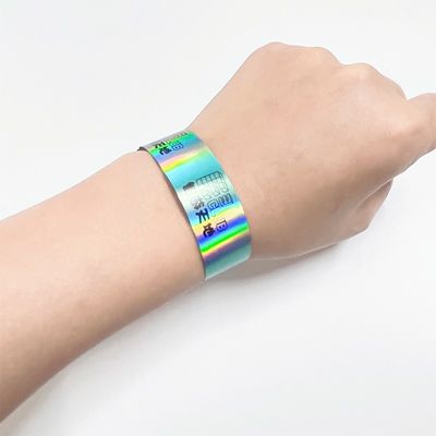 Artículo de regalo promocional personalizable Brazaletes Logotipo Vinilo PVC impermeable Brazalete de papel de colores