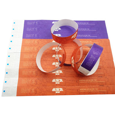 Fabrica impermeable resistente al sudor Tyvek Dupont pulseras para eventos Código de barras Variedad de colores Pulsera de evento de papel