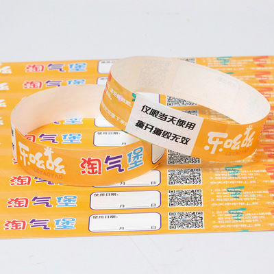 Eventos de fábrica Brazalete de papel con código de barras numerado Resistencia al agua piscina Eventos de identificación admisión Tyvek pulseras