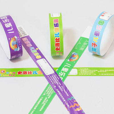 Eventos personalizados PP Pulsera de papel sintético Fiesta Parque Logotipo de la piscina Impreso Entrada a prueba de agua Pulseras de entrada