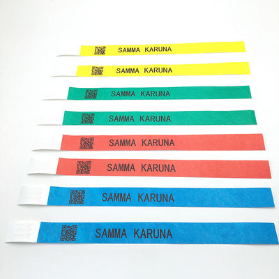 Impresión de logotipos personalizados Tyvek Pulseras de papel impermeables Tamaño ajustable Cierre rápido