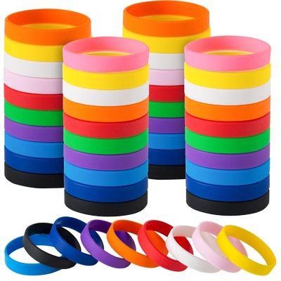 Pulseras de silicona sólida personalizadas para promocionar eventos de negocios con opciones de impresión