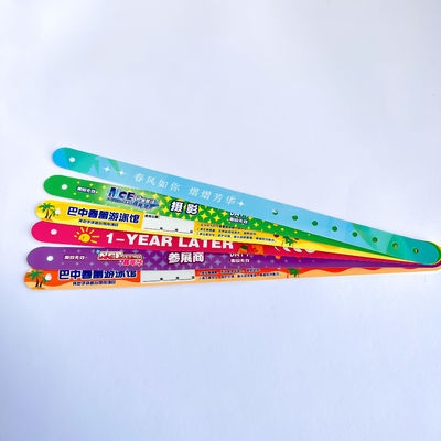 Descubra los beneficios de las pulseras de PVC para sus necesidades comerciales