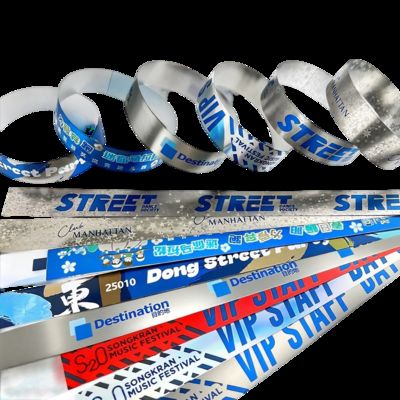 Eleva tu fiesta con pulseras brillantes para fiestas